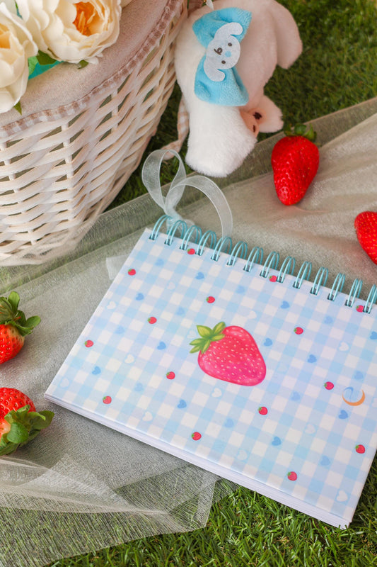Cuaderno Baby Strawberry · 80 hojas · 160 páginas