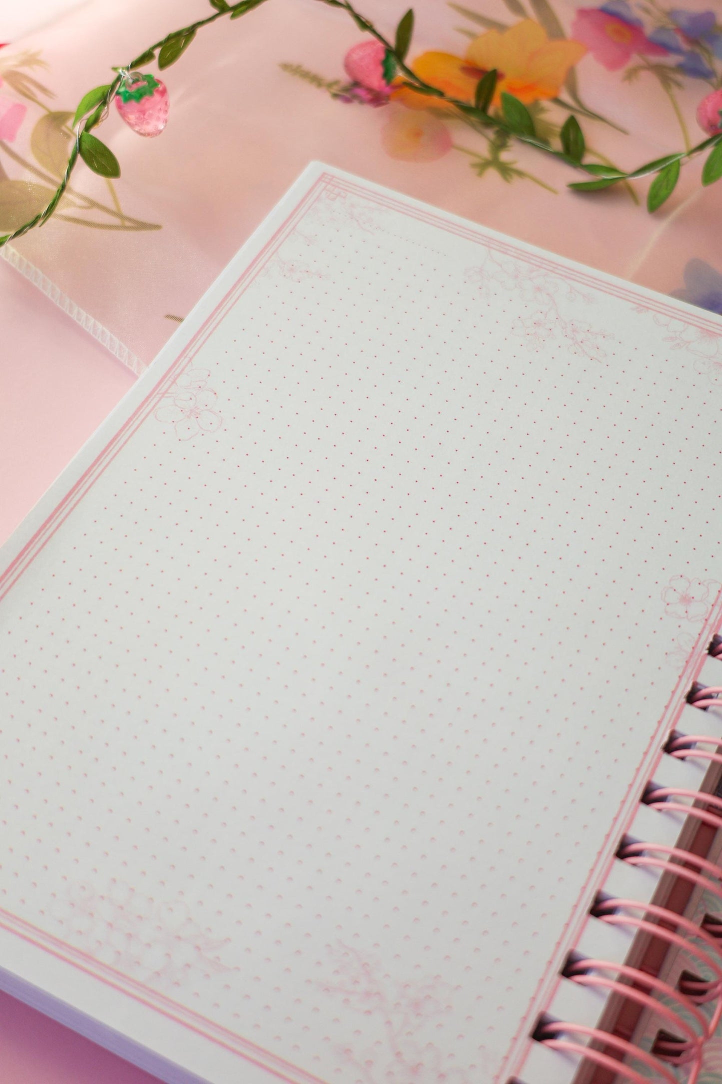 Cuaderno Maomao ·90 hojas · 180 páginas