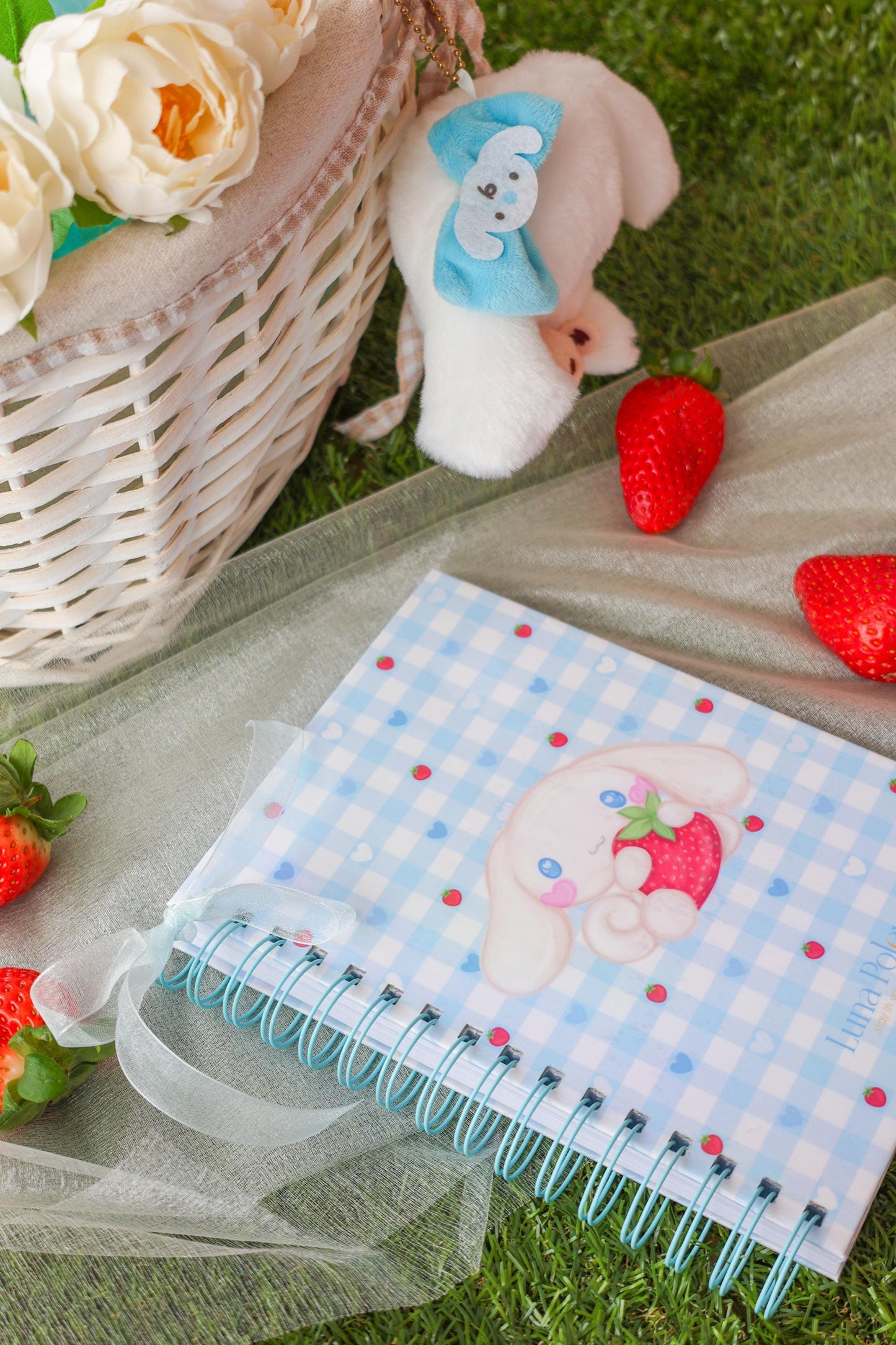 Pack Cuaderno + Página de Pegatinas Strawberry Baby • Página de 12 Pegatinas • Planner Diario