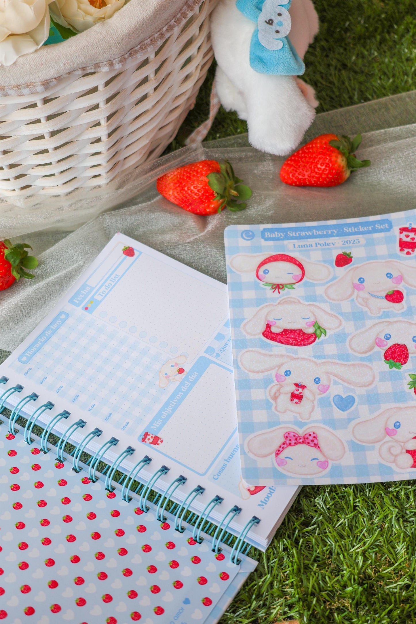Pack Planner Diario + Página de Pegatinas Strawberry Baby • Página de 12 Pegatinas • Planner Diario
