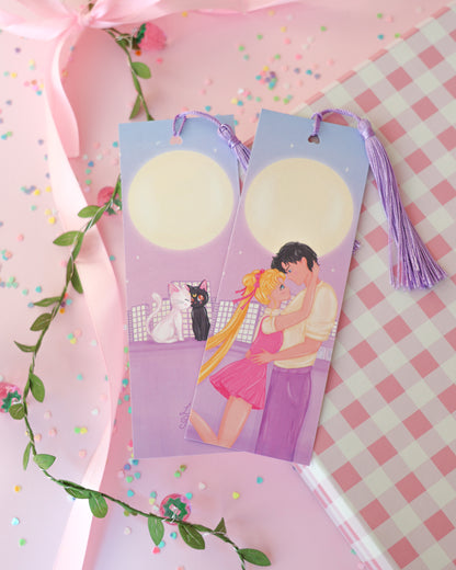 Marcapáginas con Borlitas Moonlight Love · Papel Nacarado 300gm