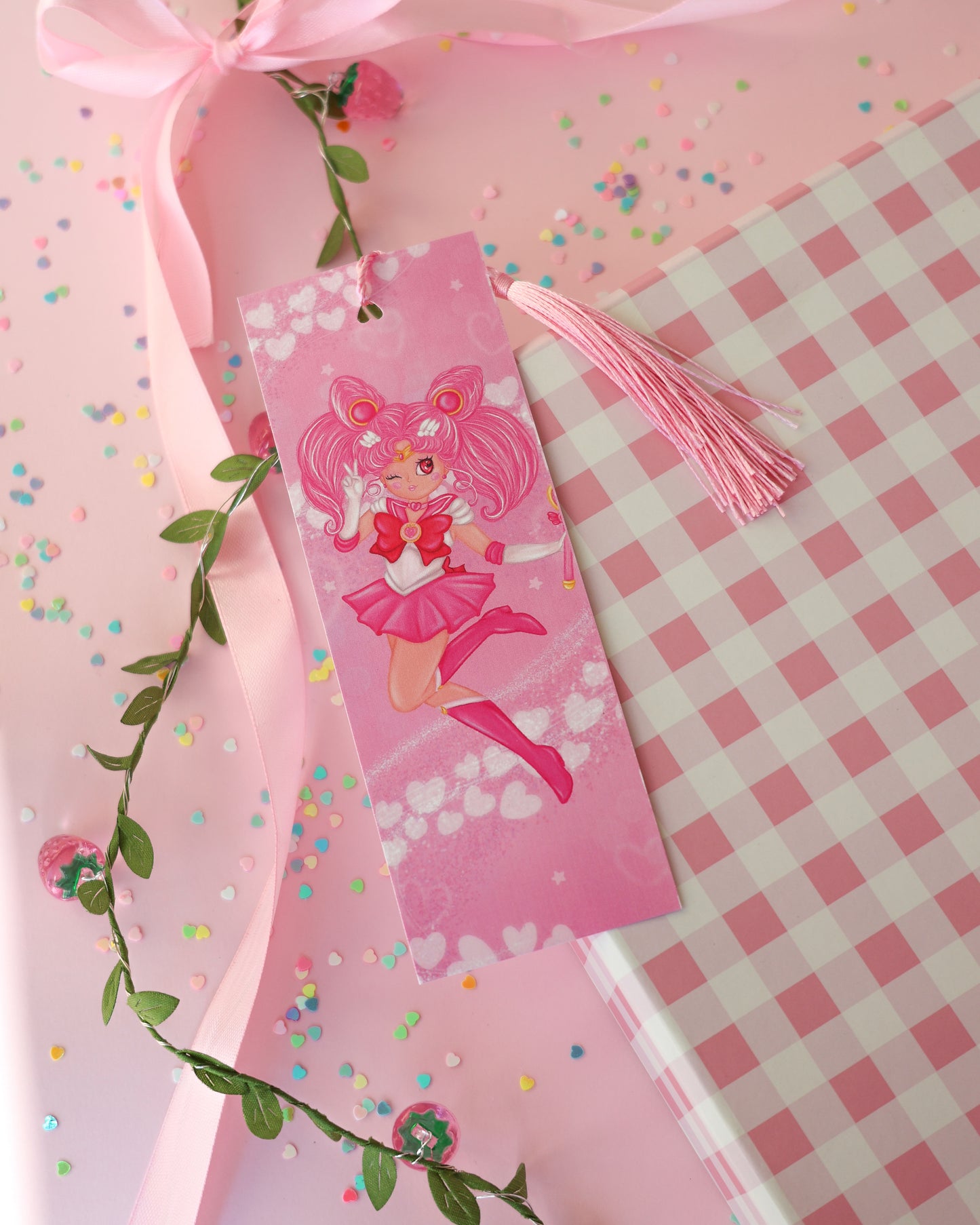 Marcapáginas con Borlitas ChibiMoon · Papel Nacarado 300gm