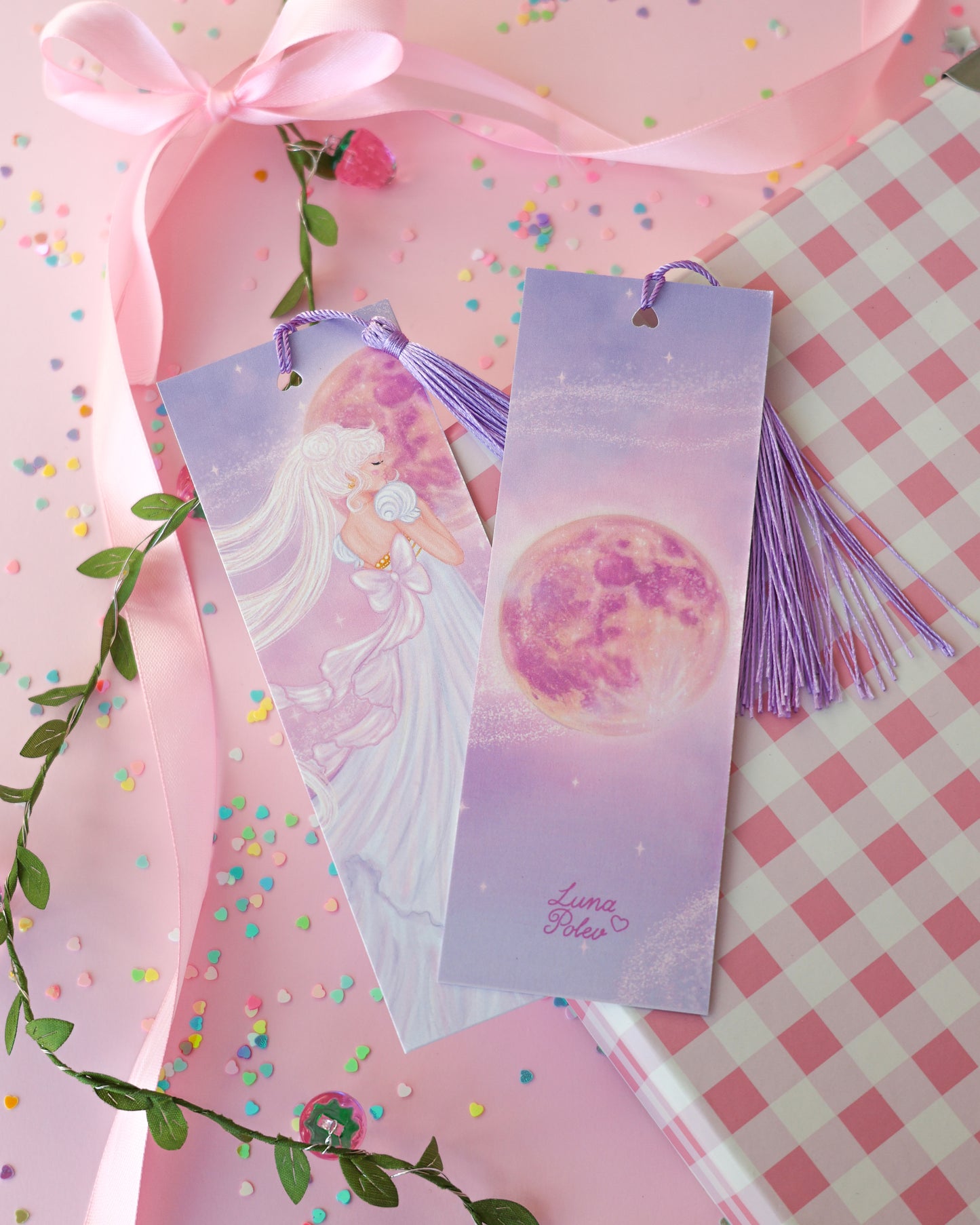 Marcapáginas con Borlitas Serenity · Papel Nacarado 300gm